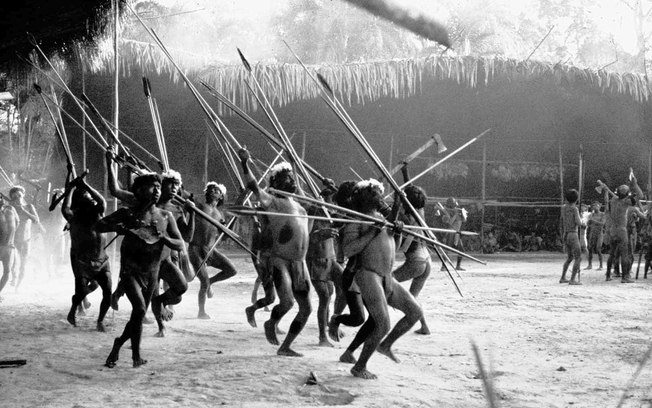 tribo guerra.jpg